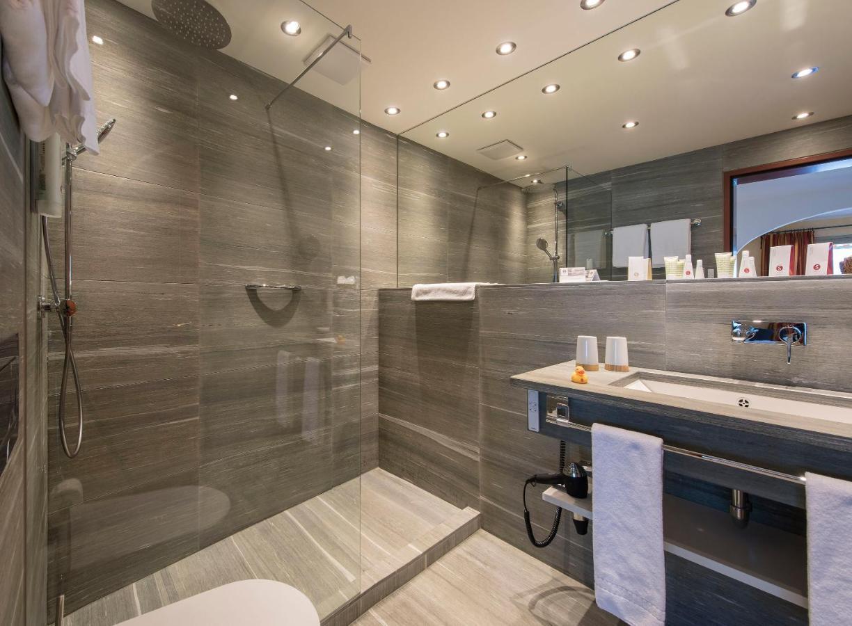 Boutique Hotel Sunstar Brissago Am Lago Maggiore Dış mekan fotoğraf